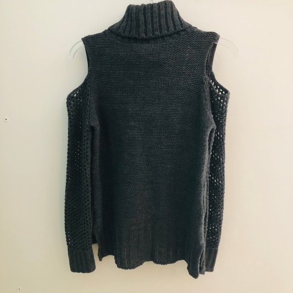 Small American Eagle Gray Turtleneck - Picture 4 of 4